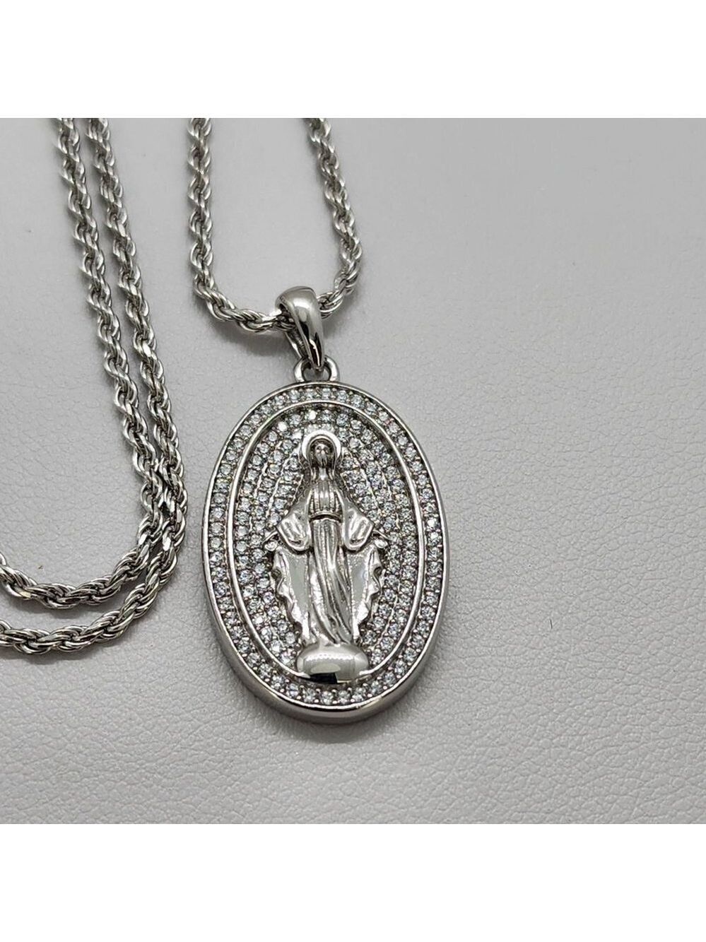 Brand New Sterling Silver 925 Virgen Maria Necklace